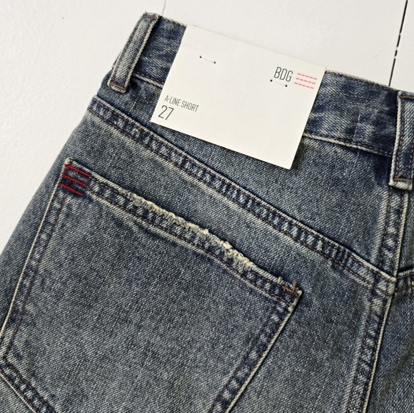 NWT BDG Urban Outfitters Aline Cutoff Shorts 27 - Picture 3 of 9